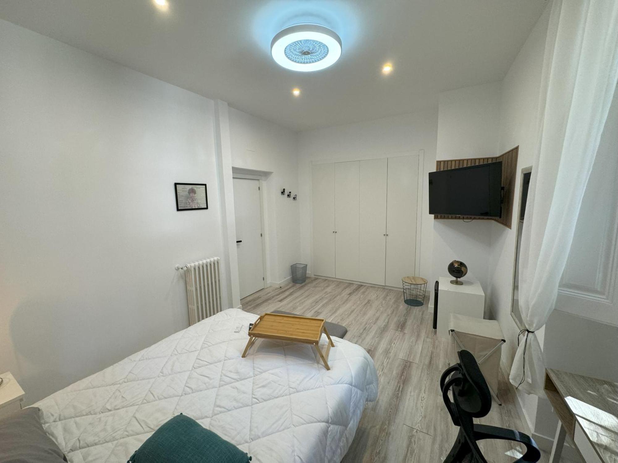 Barcelona Con Comodidad Y Zonas Compartidas Gran Via-madrid Sbe103 Apartamento