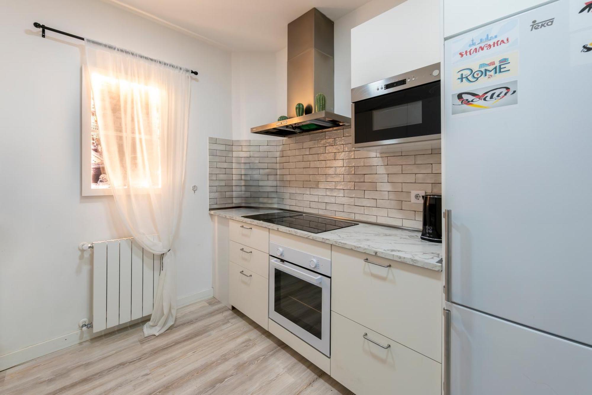 Barcelona Con Comodidad Y Zonas Compartidas Gran Via-madrid Sbe103 Madrid