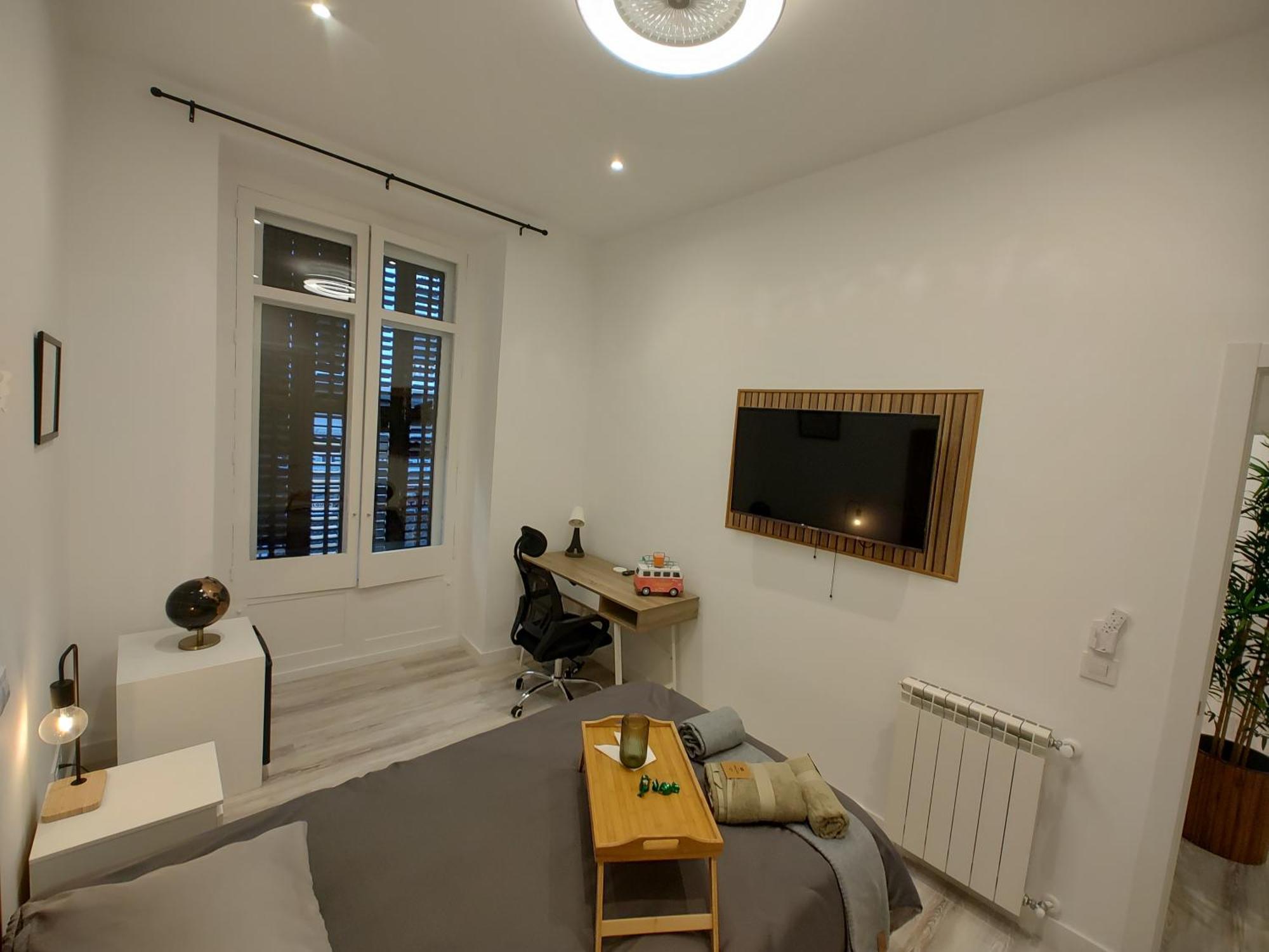Apartamento Barcelona Con Comodidad Y Zonas Compartidas Gran Via-madrid Sbe103